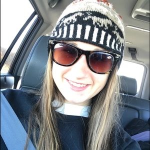 Meet your Posher, Emily